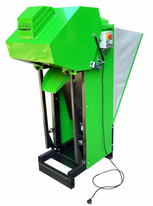 Walnut cracking machine